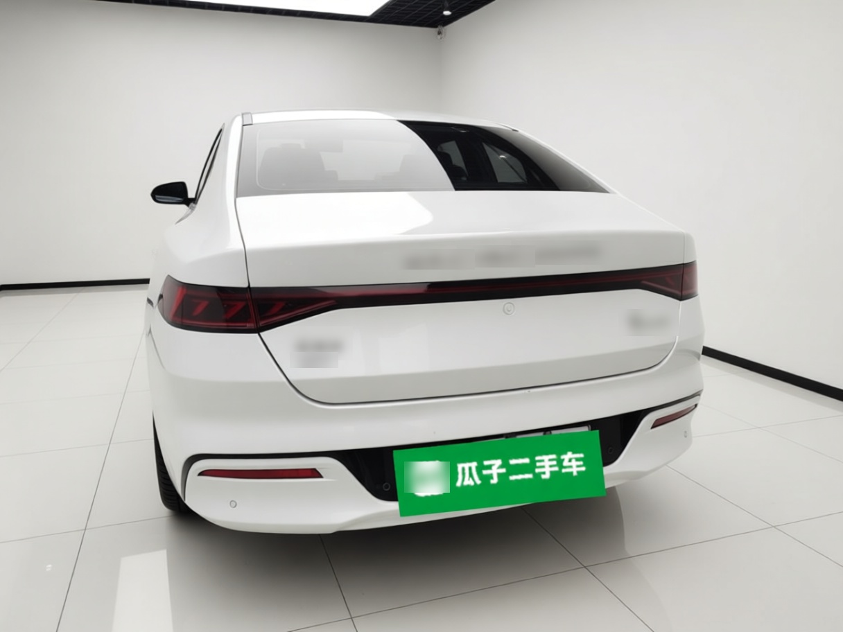 BYD Qin PLUS 2024 HONOR Edition DM-i 55KM Leading Model — снимка 5