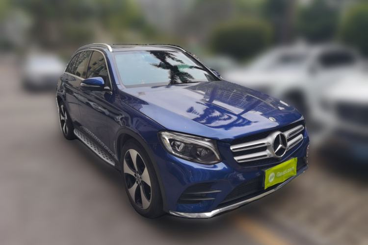 Used Mercedes-Benz GLC 2018 GLC 300 4MATIC Sport Edition Front Right 45 Deg