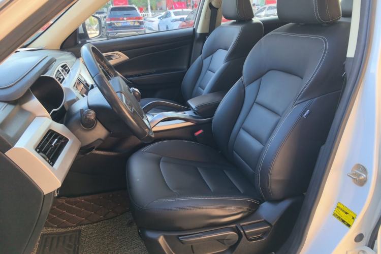 Used Geely Auto Emgrand X7 Sport 2016 2.0L Manual Smart Connect Version
