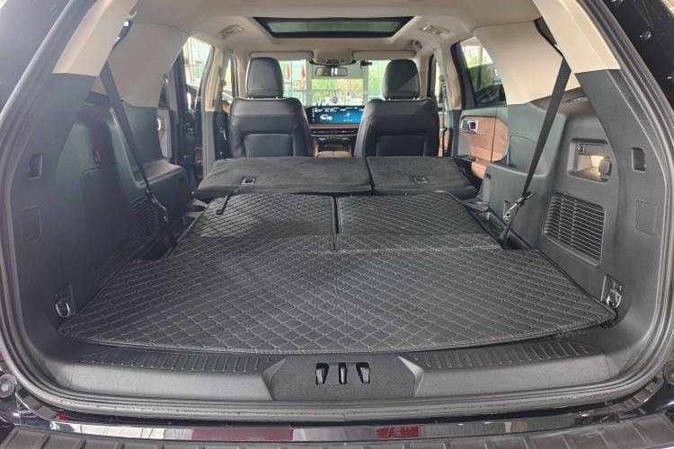 Used Ford Explorer 2023 EcoBoost 285 Four-Wheel Drive Titanium Edition 7-Seater