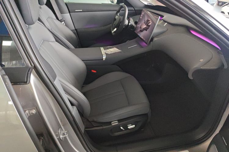 Used Xiaomi Auto YU7 2025 Ultra-Long Range All-Wheel Drive Pro Version Right Front Seat