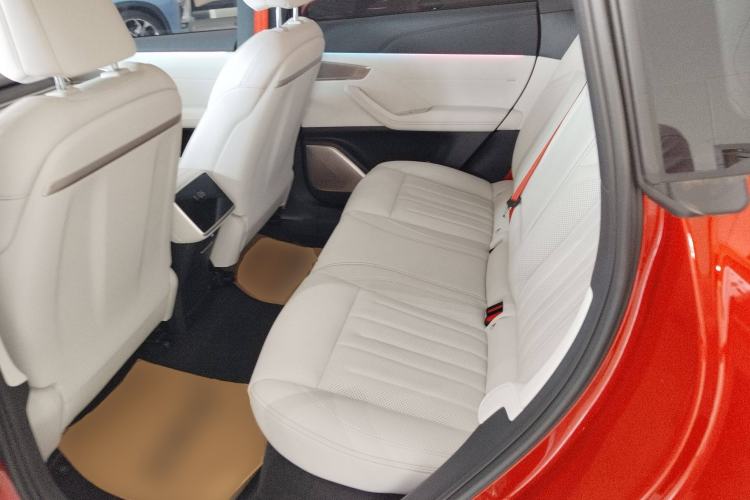 Used ONVO L60 2024 60 kWh All-Wheel Drive