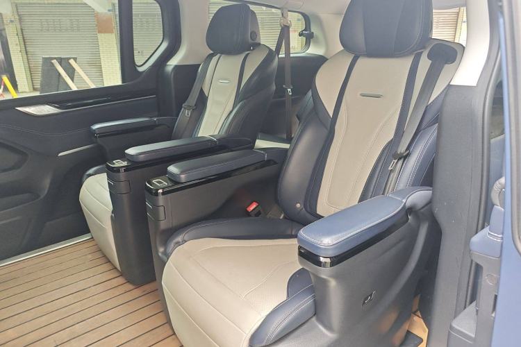 Used SAIC MAXUS G20 2021 PLUS 2.0T Gasoline Automatic Flagship Edition