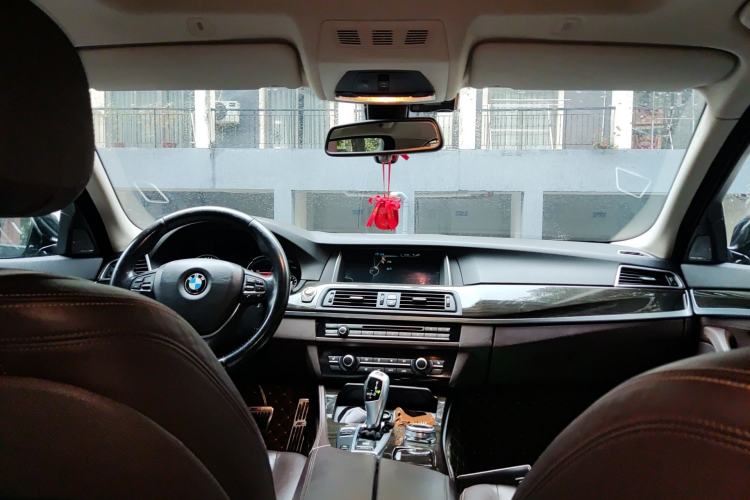 Used BMW 5 Series 2014 525Li Luxury Design Package
