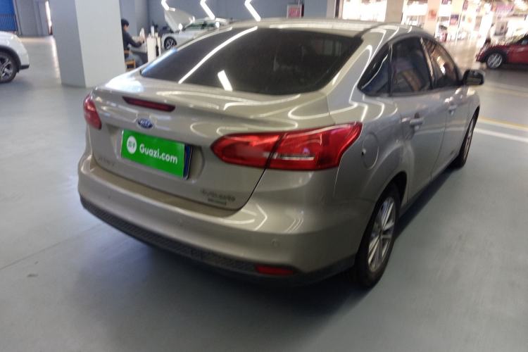 Used Ford Focus 2015 Sedan EcoBoost 125 Automatic Supreme Style Edition
