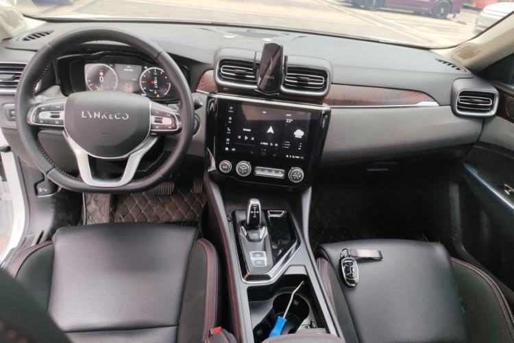 Used Lynk & Co 02 2018 1.5T DCT Two-Wheel Drive Pro Version China V Emission Standard
