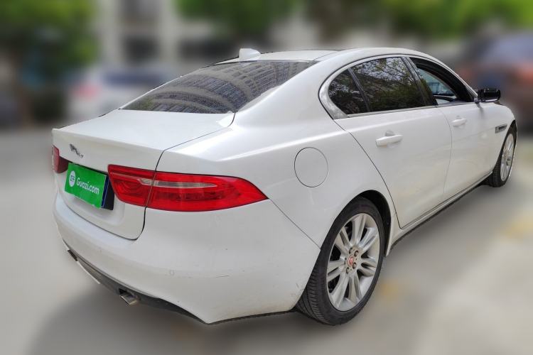 Used Jaguar XEL 2019 2.0T 200 PS Deluxe Edition Rear Right 45 Deg