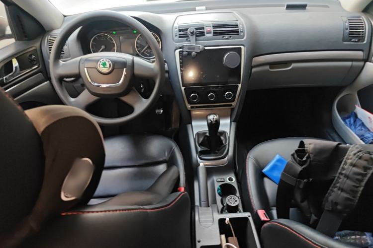 Used Skoda Octavia 2012 1.6L Manual Yijie Edition