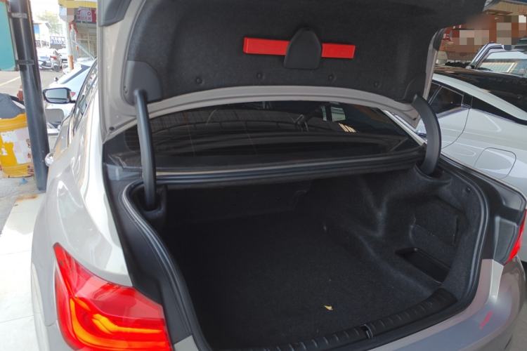 Used BMW 5 Series 2018 530Li Leading Edition Luxury Package