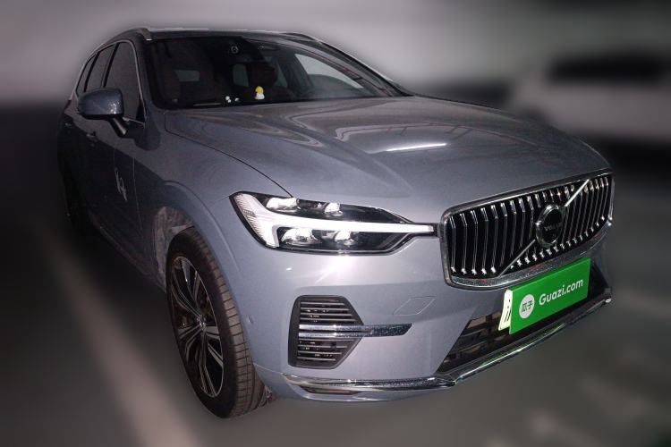 Used Volvo XC60 New Energy 2023 T8 Plug-in Hybrid Long-Range All-Wheel Drive Smart Luxury Edition Front Right 45 Deg