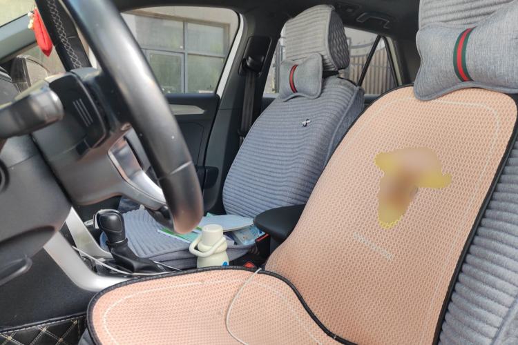 Used Volkswagen T-ROC 2022 280TSI DSG Two-Wheel Drive R-Line Pro PLUS Left Front Seat