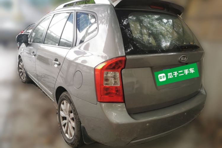 Used Kia Carens 2011 2.0L 5-Seater Automatic Standard Edition