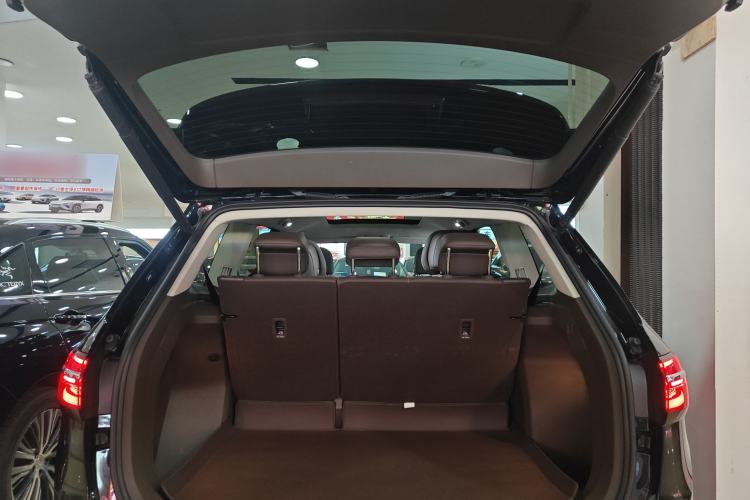 Used Volkswagen Viloran 2023 Revised 380TSI Prestige Edition