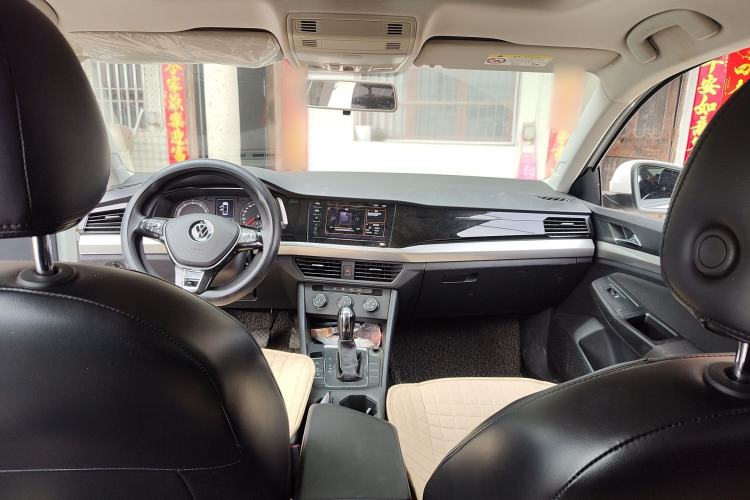 Used Volkswagen Bora 2021 1.5L Automatic Fashionable Smart Connectivity Version Headliner