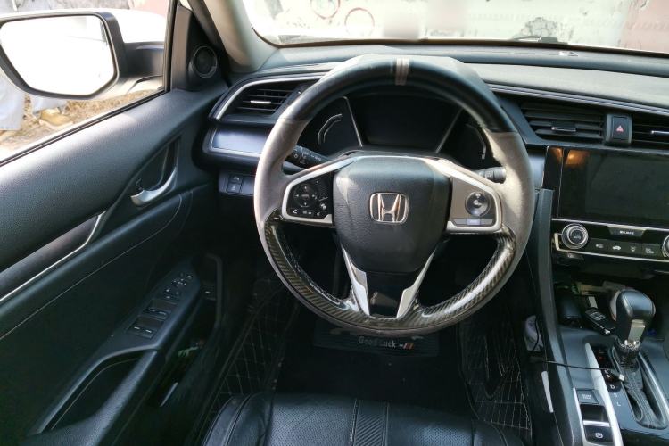 Used Honda Civic 2016 220TURBO CVT Prestige Edition
