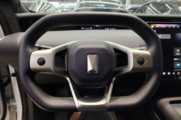 Used Avatr 07 2024 Pro+ All-Electric Version Steering Wheel