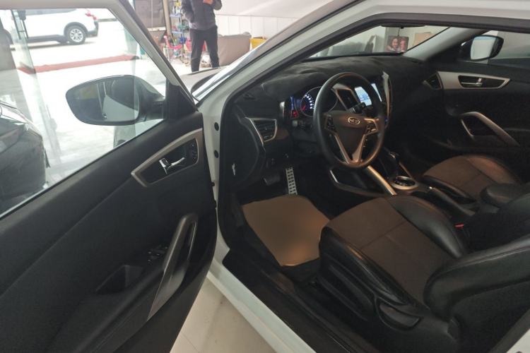 Used Hyundai Veloster 2011 1.6L Automatic Luxury Edition