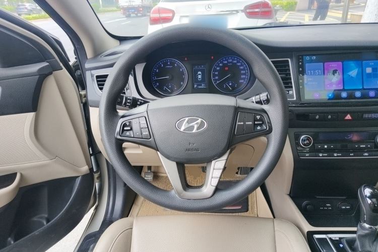Used Hyundai Mistra 2014 1.8L Automatic Smart GLS Steering Wheel