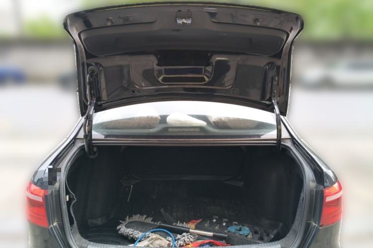 Used Volkswagen Lavida 2013 Revised Classic 1.6L Automatic Fashion Edition