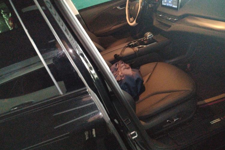 Used Hongqi E-QM5 2021 Online Booking Charging Basic Edition 5 Seats