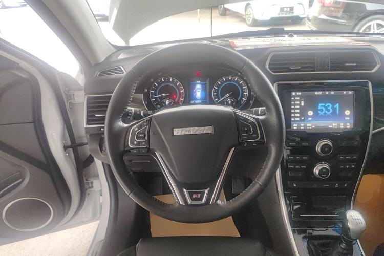 Used Haval H2 2016 Red-Label 1.5T Manual Two-Wheel Drive Luxury Model
