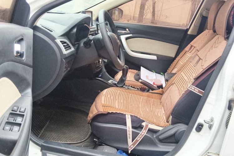 Used Changan Alsvin V7 2015 1.6L Manual Joyride Model China IV Standard
