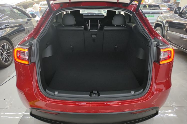 Used Tesla Model Y 2022 Rear-Wheel-Drive Version
