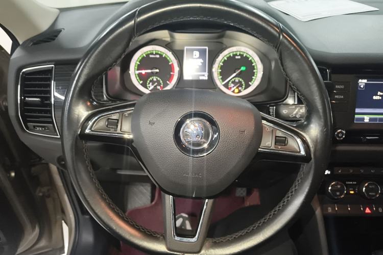 Used Skoda Kodiaq 2017 TSI330 7-Seater Two-Wheel-Drive Luxury Edition Steering Wheel