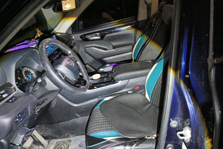 Used Toyota Highlander 2022 Dual-Engine 2.5L Two-Wheel Drive Prestige Edition 7-Seater