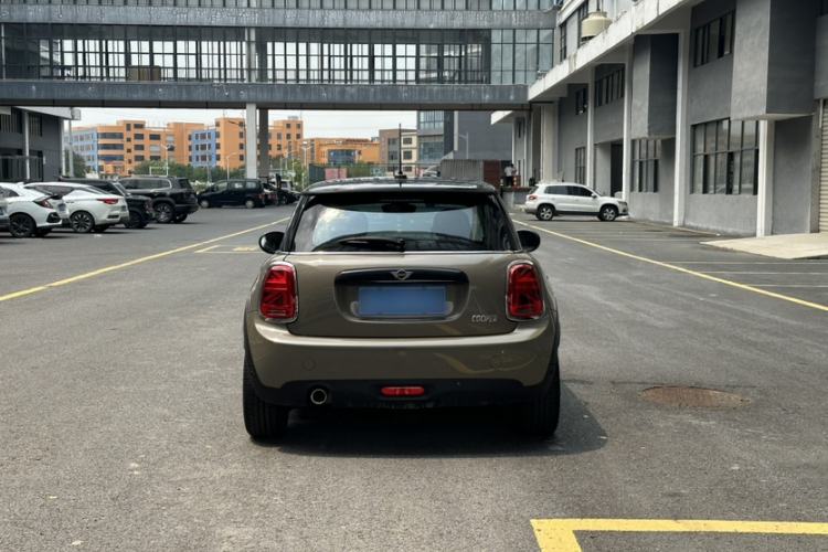 Used MINI 2018 1.5T COOPER Classic Edition Exterior 5