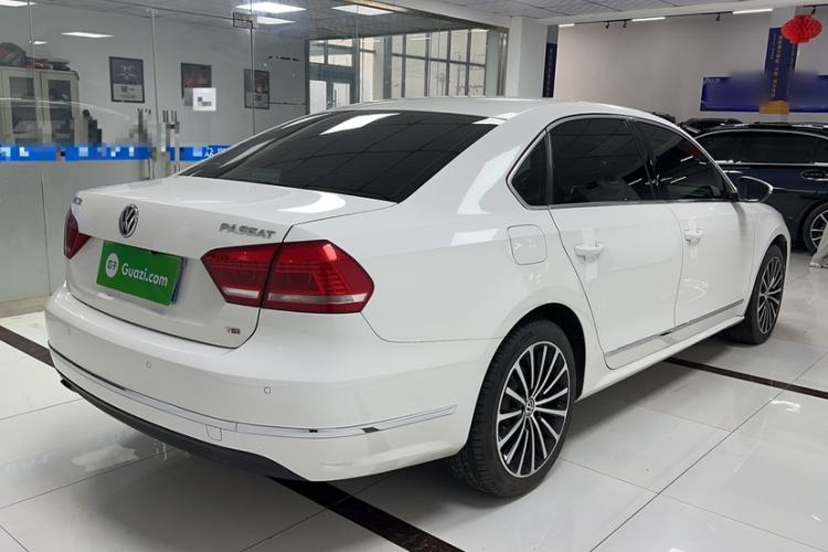 Used Volkswagen Passat 2014 1.8TSI DSG Prestige Navigation Edition