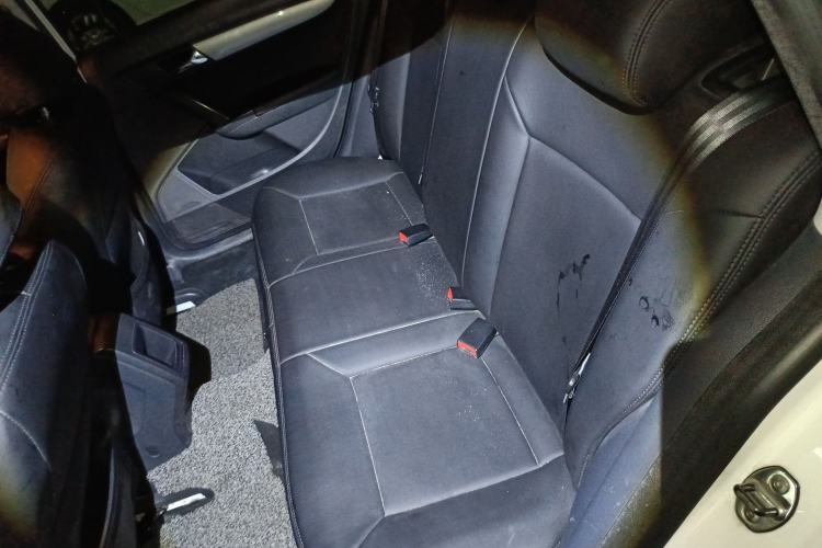 Used Volkswagen Gran Lavida 2013 1.6L Automatic Fashion Model Left Rear Seat