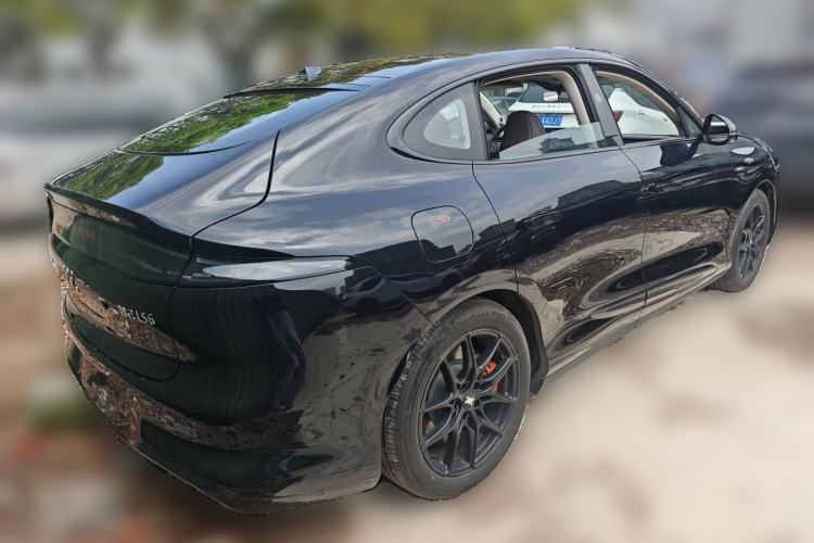 Used IM LS6 2026 Model Range-Extending 66 Max+ Rear Right 45 Deg