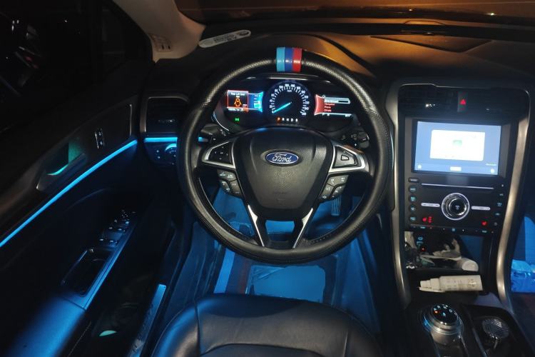 Used Ford Mondeo 2018 EcoBoost 200 Luxury Model Steering Wheel