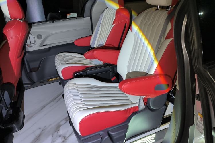 Used Toyota SIENNA 2021 2.5L Hybrid Comfort Edition