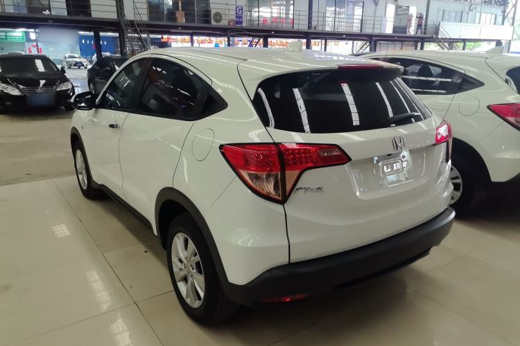 Used Honda Vezel 2016 1.8L CVT Front-Wheel Drive Pioneer Edition