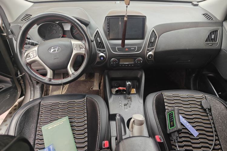 Used Hyundai ix35 2013 2.0L Automatic Two-Wheel Drive Smart GLS China IV Standard
