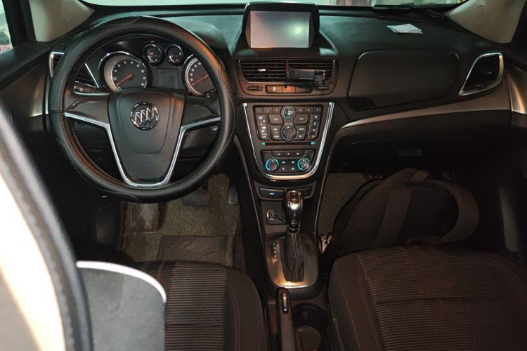 Used Buick Encore 2015 1.4T Automatic Two-Wheel Drive Urban Elite Version Center Console