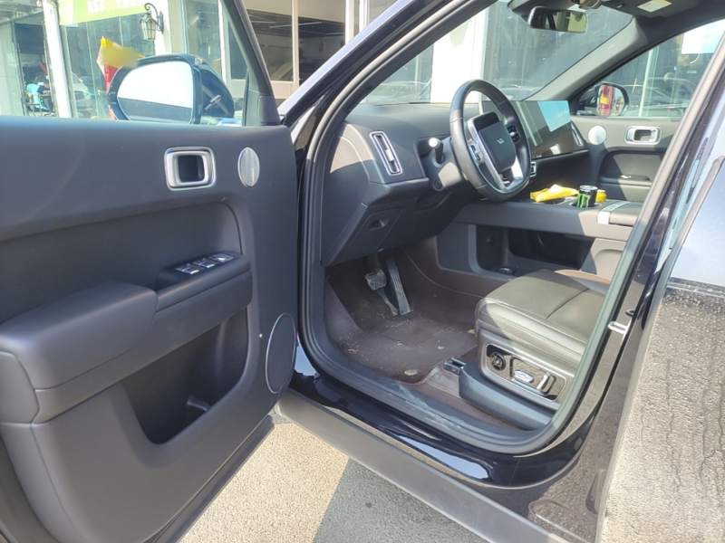 Used Li Auto L8 2023 Pro Model — 15