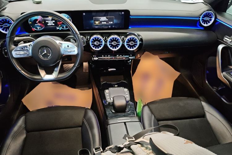 Used Mercedes-Benz A-Class 2021 A 200 L Sport Sedan Fashion Model
