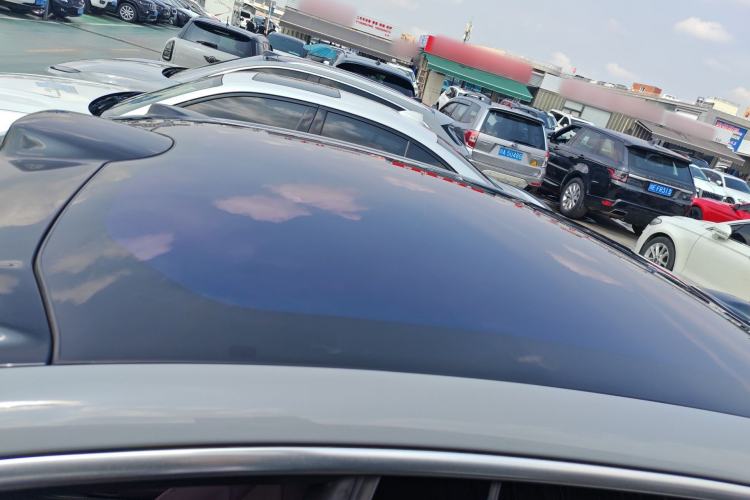 Used Nio ET5 2022 75 kWh Roof