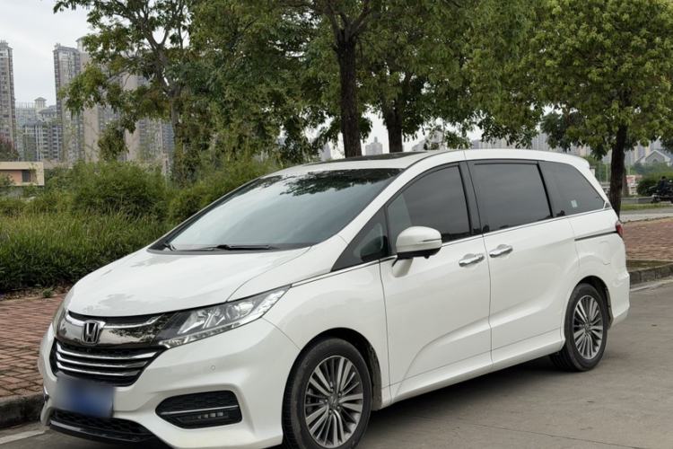Used Honda Odyssey 2018 2.4L Luxury Edition Exterior 3