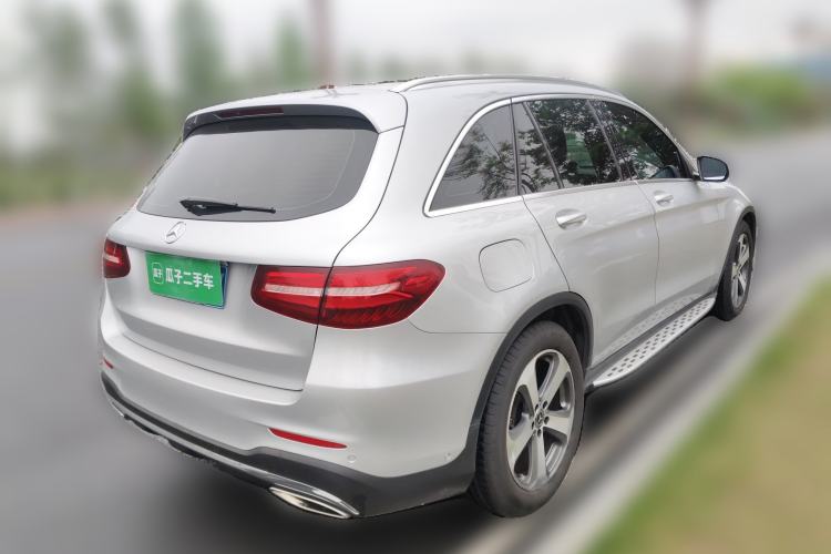 Used Mercedes-Benz GLC 2016 GLC 300 4MATIC Dynamic Model Rear Right 45 Deg