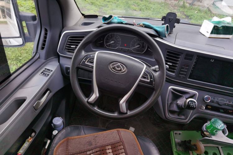 Used SAIC MAXUS Xintu V80 2021 2.0T Manual Classic Aoyuntong 127 PS Mid-axle Mid-roof 6/7/8/9-Seater
