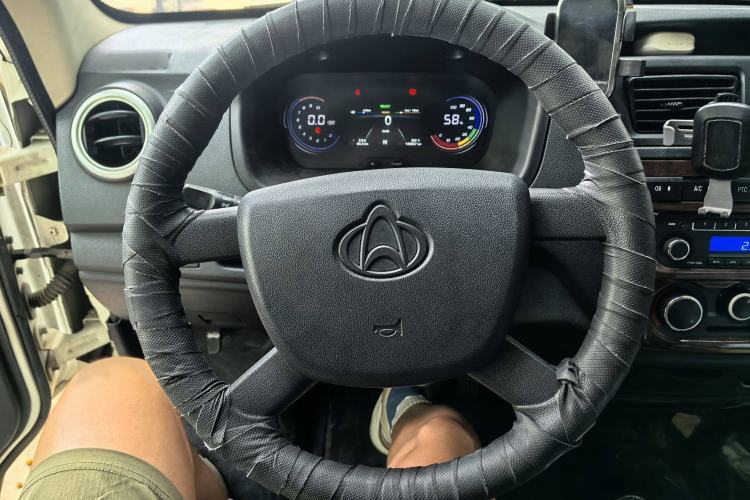 Used Winnerway EM60 2020 KMT5030XXYBEV Van with Flat Roof and Rear-Hinged Doors