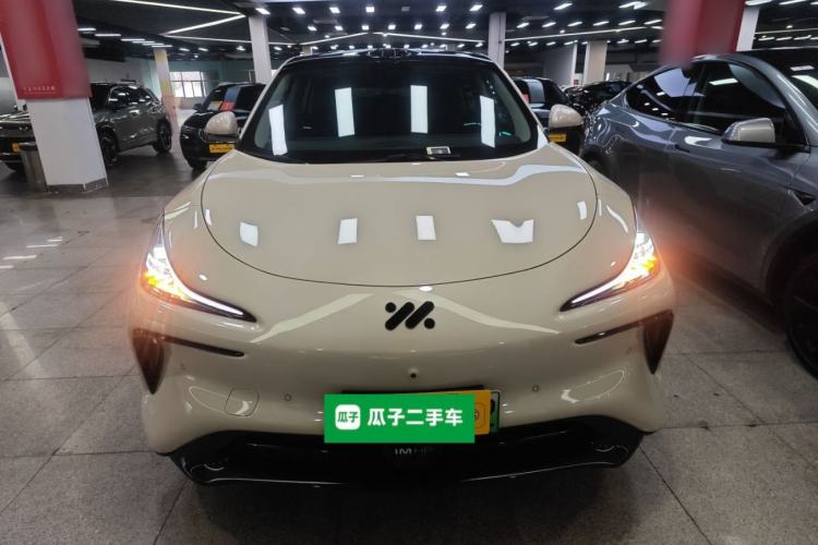 Used IM LS6 2023 Max Standard Edition Front