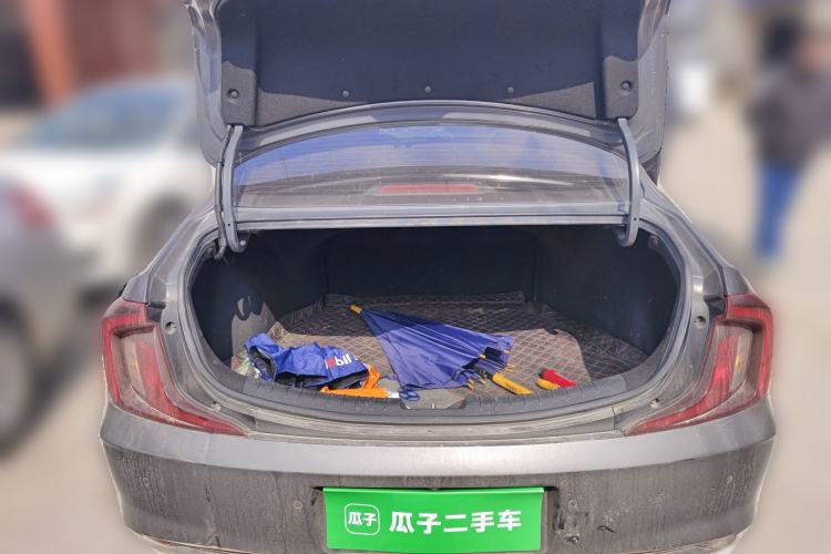 Used Hyundai Mistra 2021 1.8L CVT LUX Premium Edition Trunk