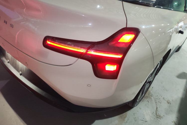 Used XPeng MONA M03 2024 620 with Ultra-Long Range Right Rear Taillight