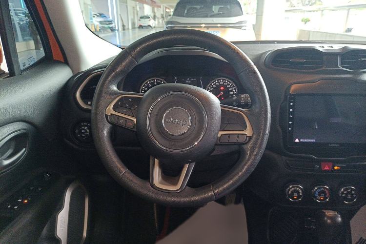 Used Jeep Renegade 2017 180T Automatic High-Energy Version