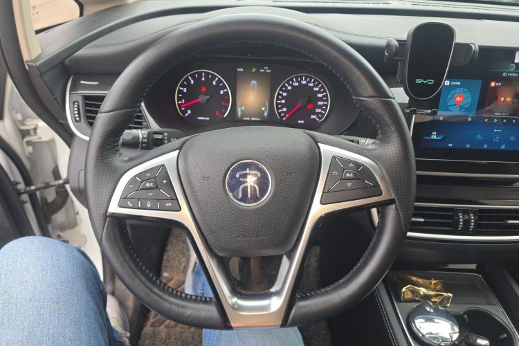 Used BYD Song MAX 2019 1.5T Automatic Smart Connect Ruiyi Sunroof Model 7 Seats China VI Standard Steering Wheel
